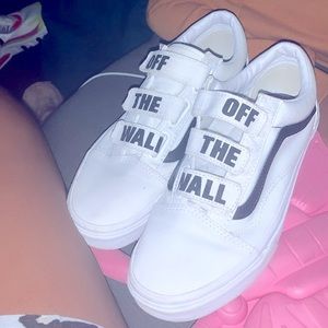 Vans,9.5 in women,7.5 in men,white and black